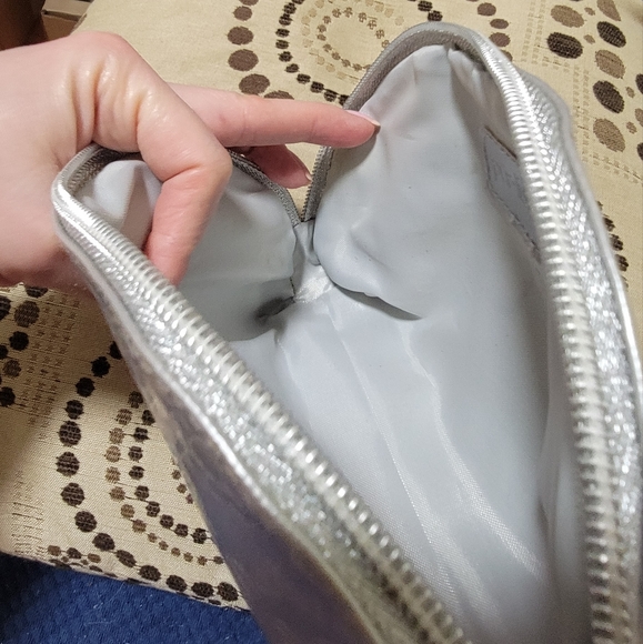 Purlisse  Silver Cosmetic Makeup Bag - Picture 10 of 14